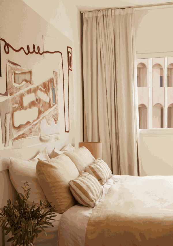 Laurence Leenaert painting in the bedroom. Photo credit: Gaëlle Le Boulicaut.