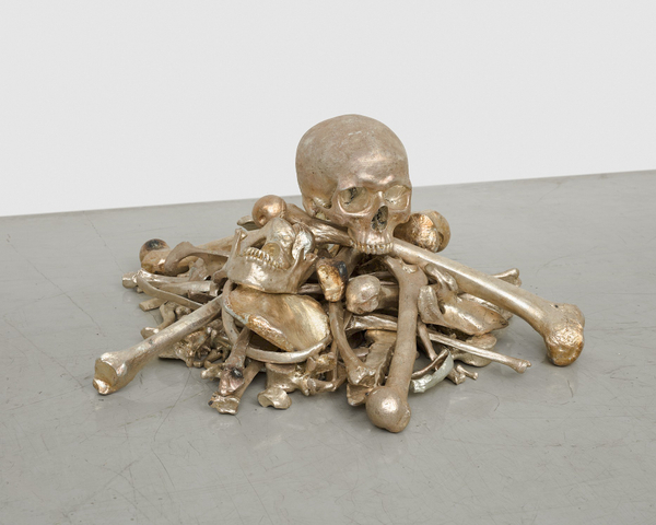 Kiki Smith Untitled (Bones)1993 154 cast resin and hand applied silver leaf bones. 154 pieces. 19 x 12 x 4 in. (48 x 31 x 10 cm)