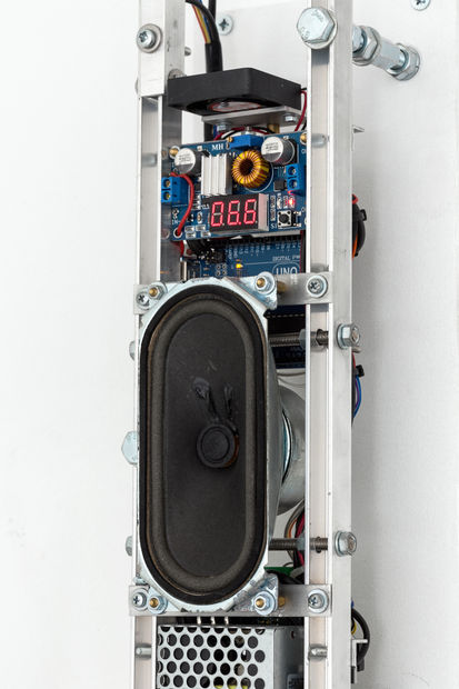 attractor 2m, кинетический звуковой объект