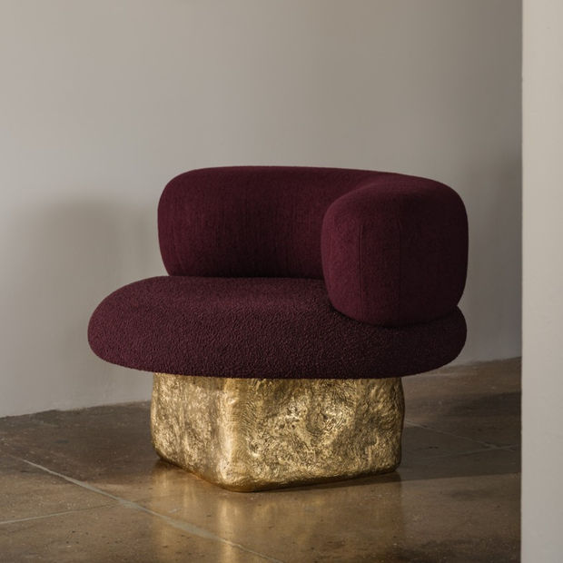 Eche Collection, 2024 The Eche Collection is Lucas Recchia&rsquo;s first series of seating, first presented in his solo show Elemental...