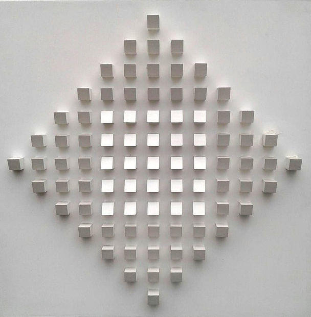 LUIS TOMASELLO, Objet plastique, 2010