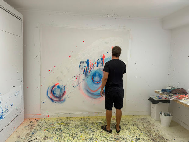 Reconnect. Create. Transform. Step into a transformative abstract painting experience in Kuala Lumpur with Swiss artist Philipp Mettler, designed for...