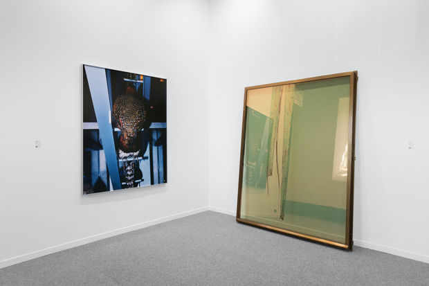 Daniela Ângelo (1996, Almada) lives and works in Lisbon. She studied Photography at Ar.Co - Centro de Artes e Comunicação...