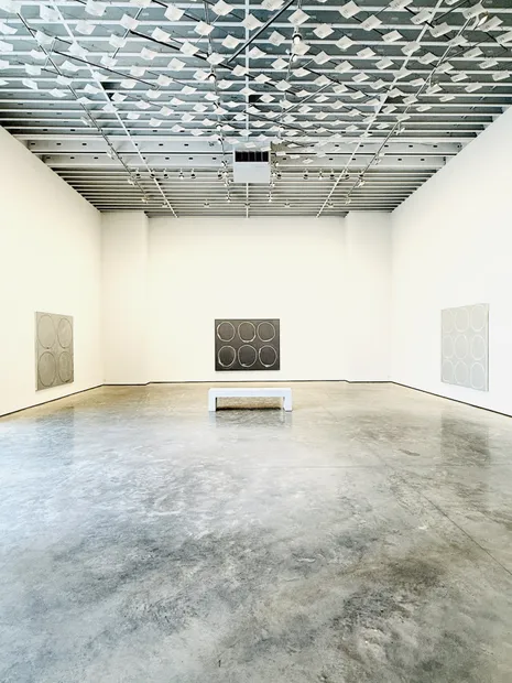 Alexander-liberman-morrison-gallery-kent-ct-circles