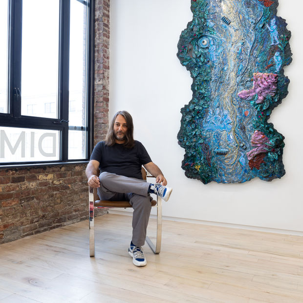 Born and raised in New York City, Robert Dimin entered the art world twenty-five years ago as an artist. Fast...