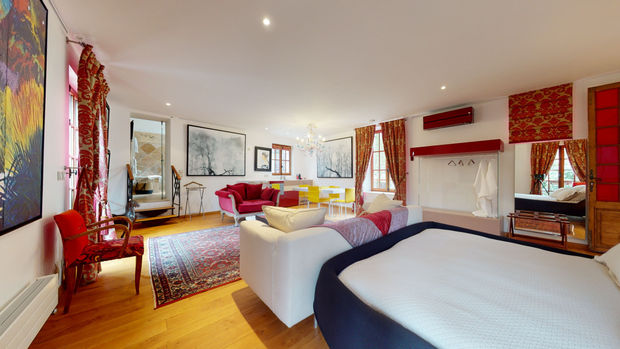 Suite Yoza, A Contemporary Japanese Atmosphere