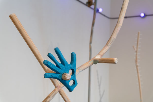 Franklin produces paintings and sculptures that depict or evoke the actions performed on the most quotidian stage, that of the...