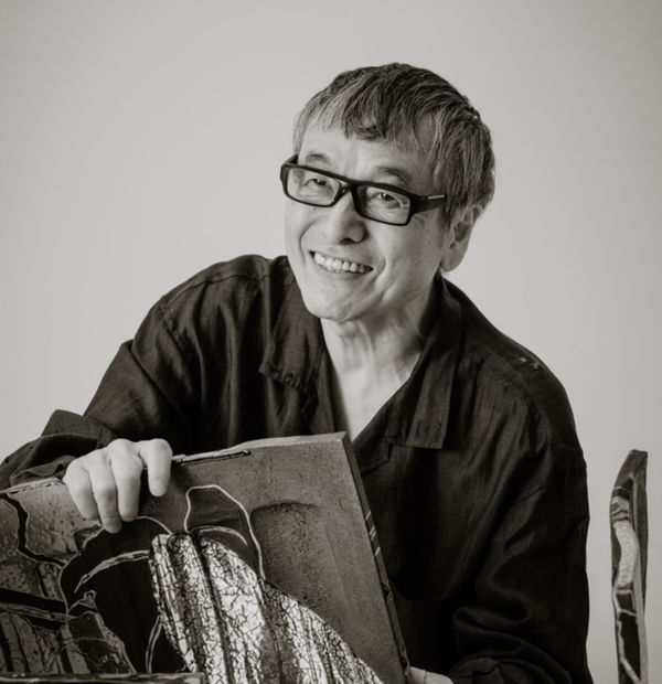 Born Kanazawa, Japan NAKAMURA TAKUO lives in Kanazawa, a culturally rich city located on the Sea of Japan. In his...