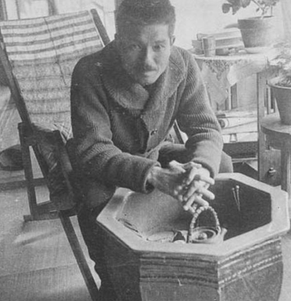 Tomimoto Kenkichi has long been considered the most influential Japanese ceramic artist of the 20th century. As a technical innovator...