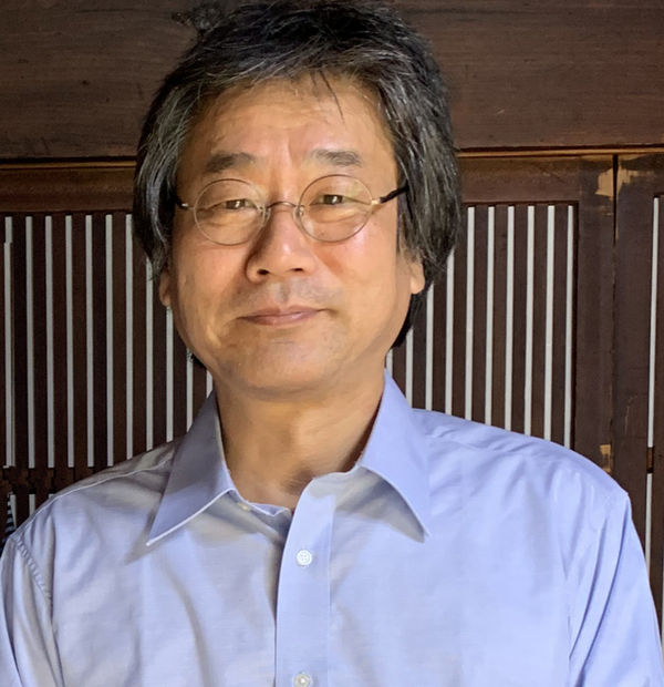 Born Odawara, Kanagawa, Japan SETO TAKEMI became interested in ceramics while a student of sculpture at Tokyo Zokei University. After...