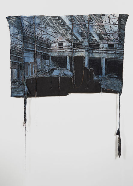 Lauren Davies, Black and Blue, 2020