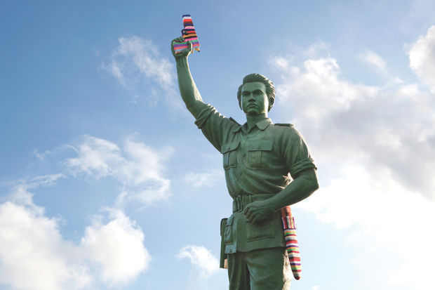 A l&rsquo;or&eacute;e des ann&eacute;es 2000, les artistes urbain.es puisent une force ind&eacute;niable dans la revendication de leurs engagements. Ainsi Yseult...