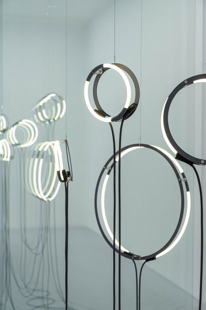 &bdquo;Der Betrachter begegnet sich durch den Spiegel selbst, w&auml;hrend er im Objekt steht. Das ist mehr als nur ein normales...