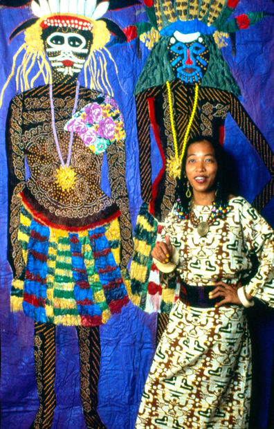 1987 She has solo shows of ‘Paper Collages’ at Foxley Leach Gallery, and ‘Canvas Collages’ at the IMF Atrium, Washington,...