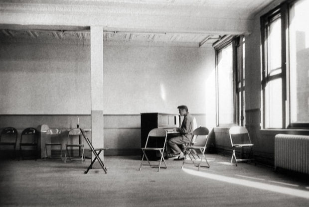 Alfred Wertheimer, First Arrival, Elvis sings a gospel song waiting for Steve Allen and his entourage to arrive for the...