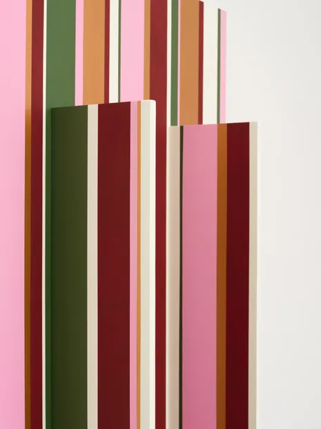 detail image of lisa williamson sculpture