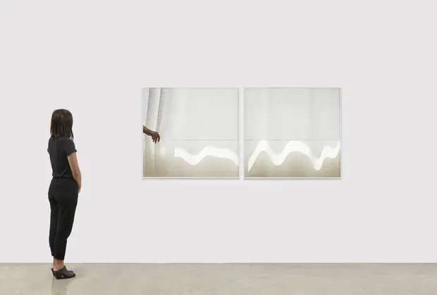 uta barth deep blue day with scale