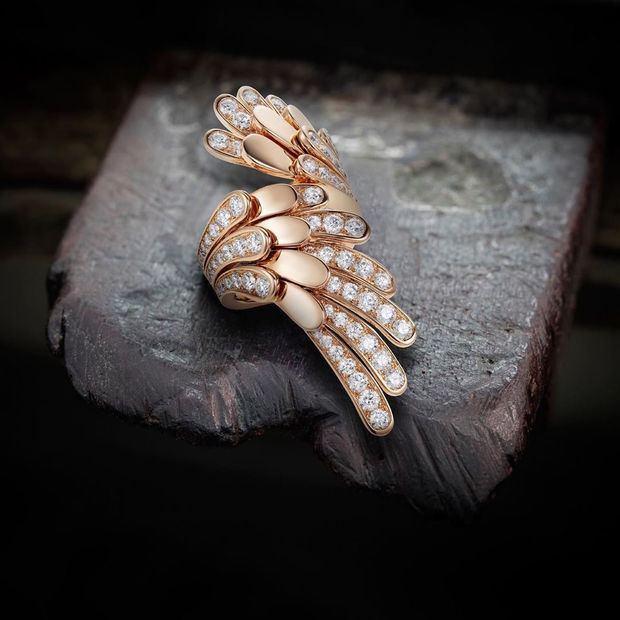 Founded in 1862, Tabbah is one of the world's oldest family-owned jewelry houses. This independence enables it to make unencumbered...