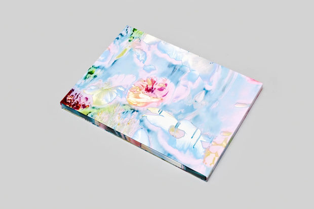 Jean-vincent simonet - Waterworks Publisher: RVB Books Dimensions: 34 x 46 cm Pages: 80 Price: € 1.350 PURCHASE