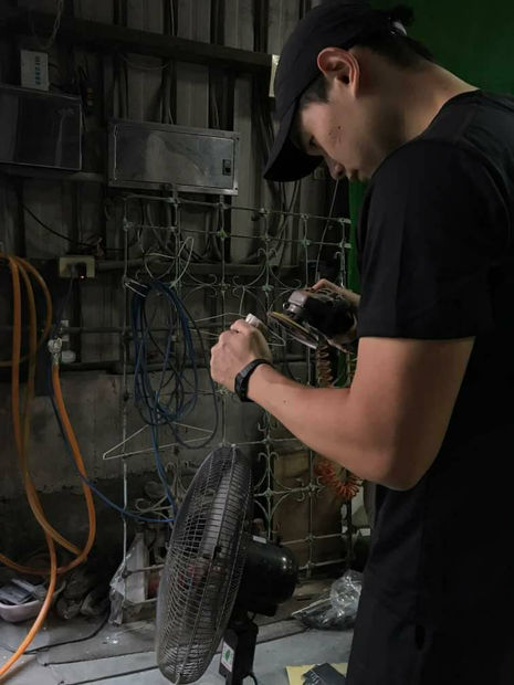 何宇森, 1995 出生於台灣台南,現工作與生活於台北。