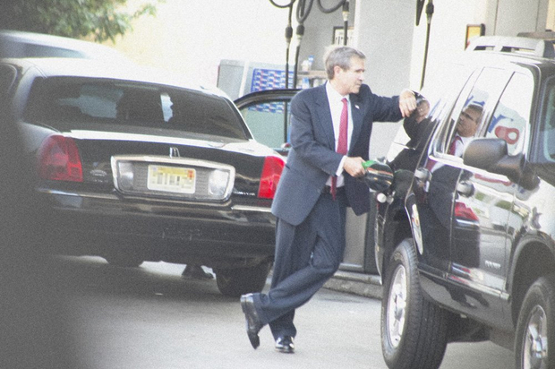 Alison Jackson, Bush Pumps Gas, 2005