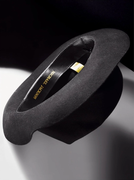 Henry Leutwyler, Black Fedora, 2009