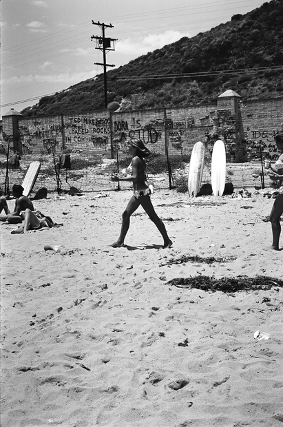 LeRoy Grannis, The Malibu Wall, 1966