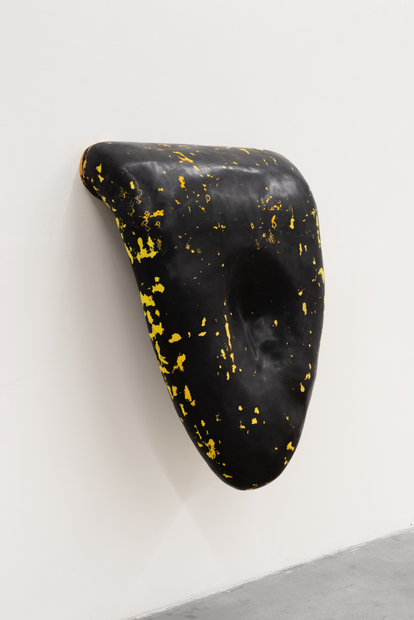 Loup Sarion, Nude (carbon soot/avid spark), 2019