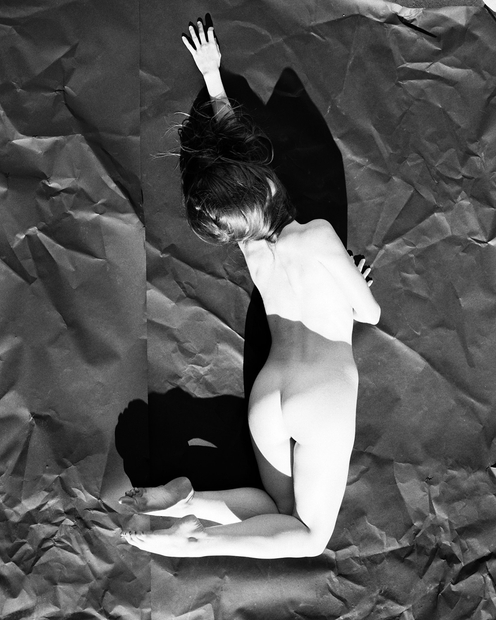 Whitney Hubbs, Persistent and Falling, 2015