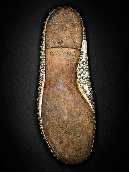 Henry Leutwyler, Triumph Tour Capezio (Sole) 1981, 2009