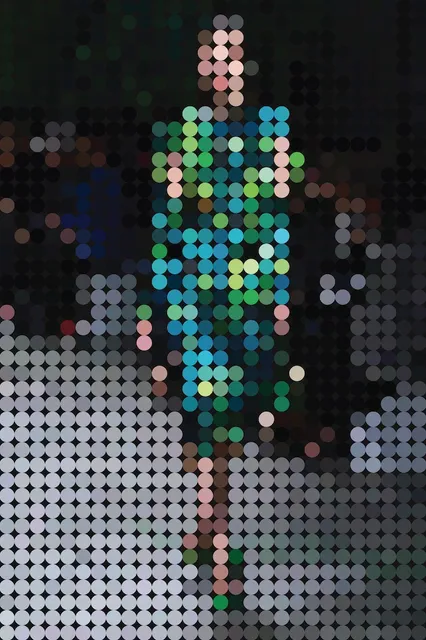 Elsbeth Shaw, Versace 2