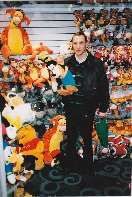 Color, ciencia ficción y fantasía en el libro del artista André Butzer