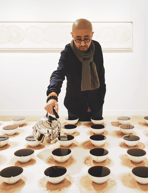 Tea Feeding, Performance installation