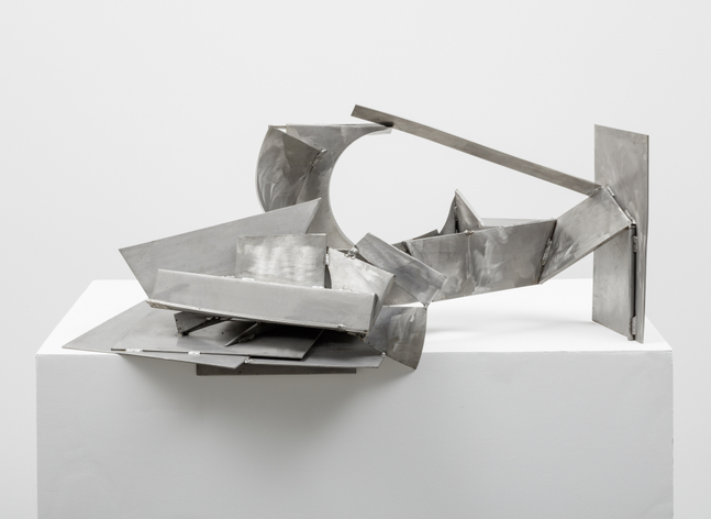 ANTHONY CARO (1924-2013)

Stainless Piece A-S

1979-80

Stainless steel

20 x 45 x 24 inches
50.8 x 114.3 x 61 cm