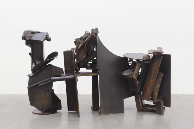 ANTHONY CARO (1924-2013)

Solitude

1986-89

Steel and bronze, cast

110 x 60 x 34 inches
279.4 x 152.4 x 86.4 cm