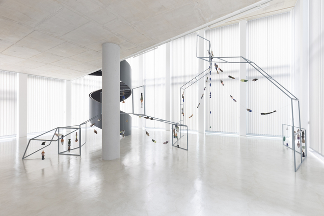 installation view mariana castillo deball: stringing beads, dortmunder kunstverein, 2025. photo: jens franke
