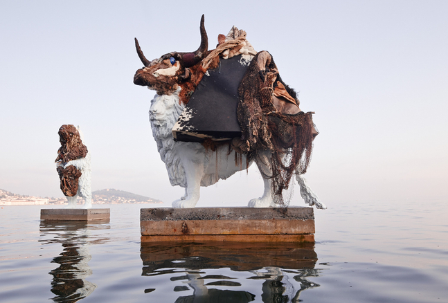 adri&aacute;n villar rojas