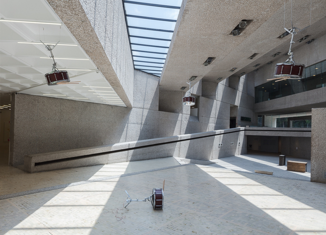 vista de instalaci&amp;oacute;n&amp;nbsp;anri sala, museo tamayo, ciudad de m&amp;eacute;xico, 2027. foto: agust&amp;iacute;n garza
