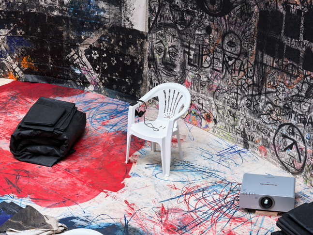 installation view oscar murillo: el pozo de agua, kurimanzutto mexico city, 2025. photo: reinis lismanis, courtesy the artist. copyright &amp;copy;️ oscar murillo⁠