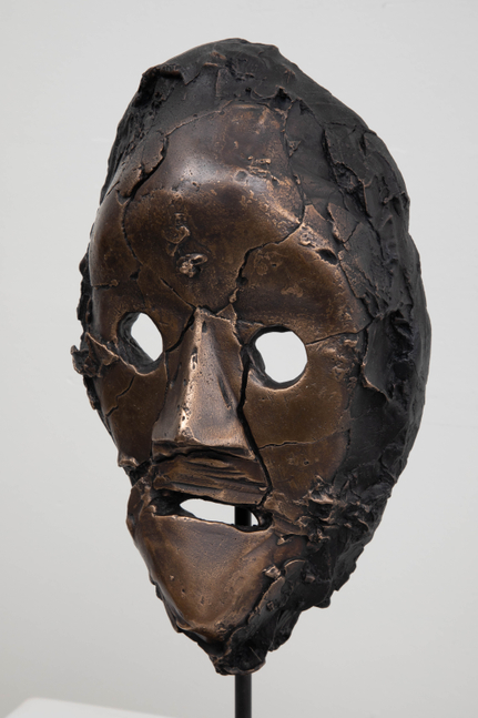 Kendell Geers
Flesh of the Spirits 6398
2021
Bronze
Work: 31 x 21 x 8 cm
STD 3/3
Edition of 3