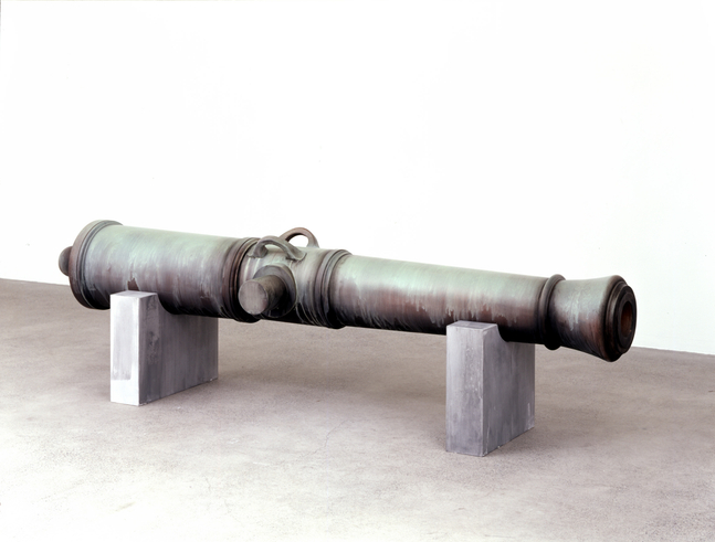 Le Nasillard

2005

Cannon: Polyesther, acrylic; Plinths: wood, plaster, acrylic

Sculpture 46 x 300 x 70 cm / 18 1/8 x 118 1/8 x 27 1/2 in

Plinths: 1 pce 53 x 55.5 x 17 cm, 1 pce 51 x 65.5 x 17 cm

&amp;copy; Valentin Carron