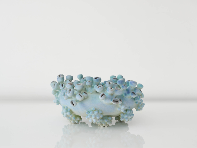 EVA ZETHRAEUS

Sea Green Cluster with Aubergine Details, 2025

Glazed porcelain

6.25&amp;quot; H x 16&amp;quot; Dia.