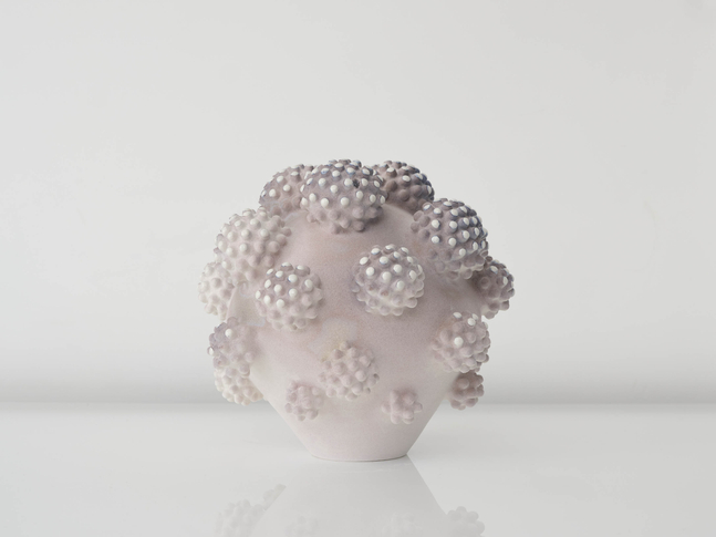 EVA ZETHRAEUS

Pale Pink Orb Cluster, 2025

Glazed porcelain