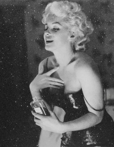 Marilyn Chanel Diamond [Queens White (B+W Bright White)]