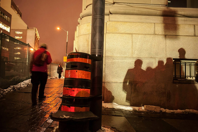 Larry Towell, Union Station, Toronto, Canada [Commuters & construction], 2013