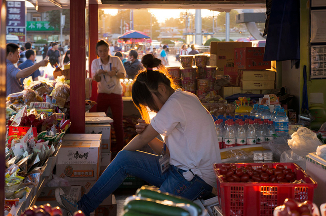 Scott Conarroe, Picker, Beijing, 2012