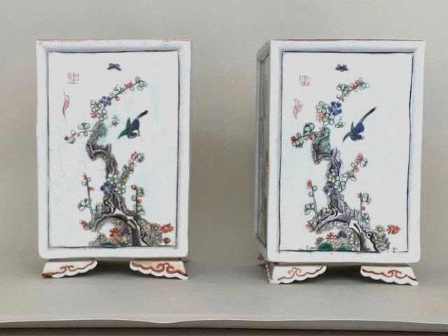 A Pair of famille Verte Brushpots Bitong, Period: Kangxi (1662-1722)