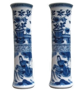 PAIR OF CHINESE MINIATURE VASES, Kangxi (1662-1722)