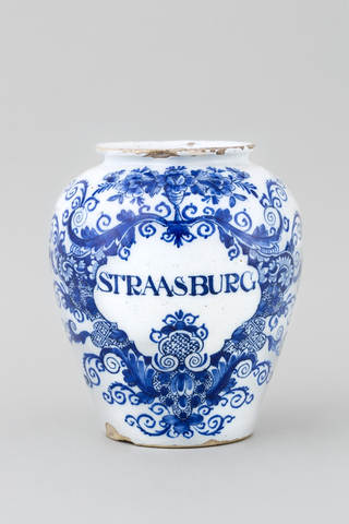 A GOOD DUTCH DELFT JAR, early 18th century
