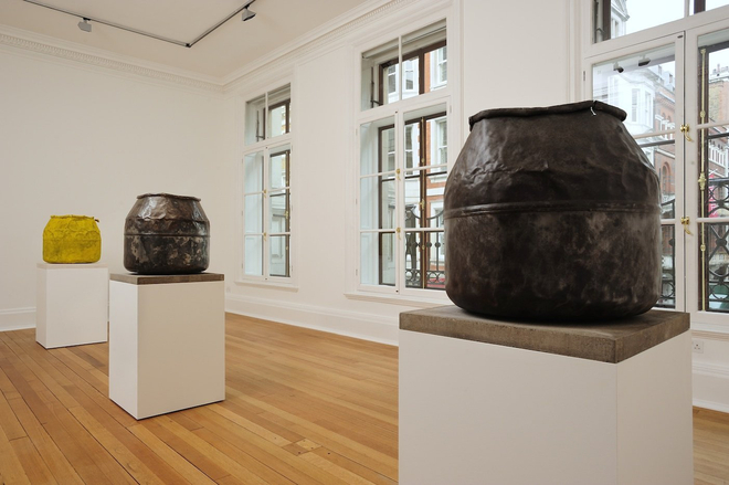 <p>Installation view, Thomas Dane Gallery</p>